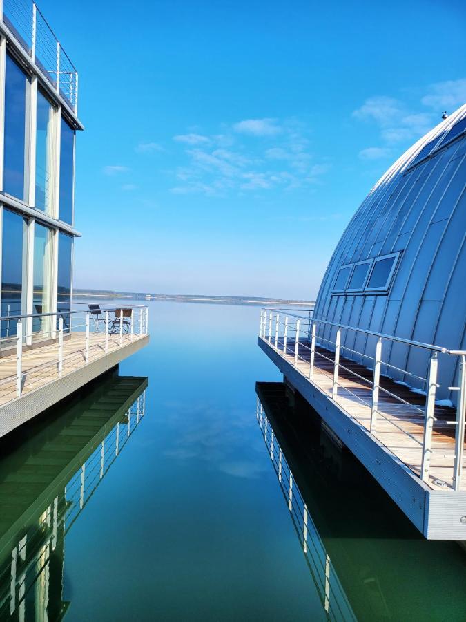 Schwimmende Ferienwohnung Sundowner Elsterheide Екстер'єр фото