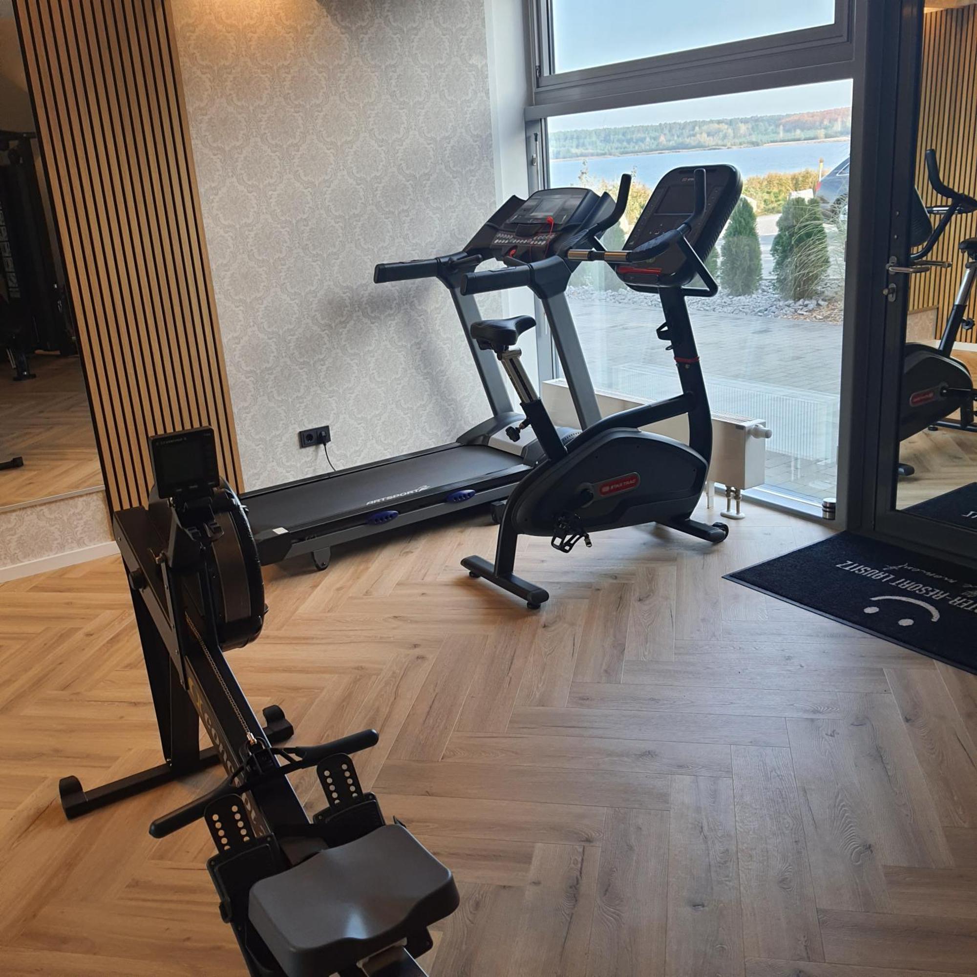 Schwimmende Ferienwohnung Sundowner Elsterheide Екстер'єр фото