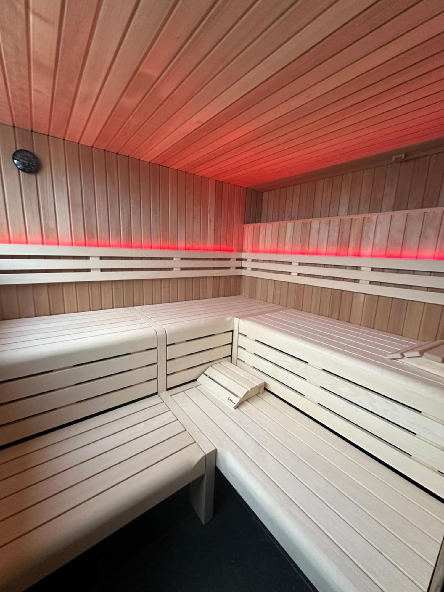 Schwimmende Ferienwohnung Sundowner Elsterheide Екстер'єр фото